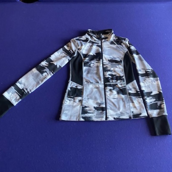 Zella Girl Black And White Long Sleeve Zip Up Girls Size Large - Picture 1 of 3